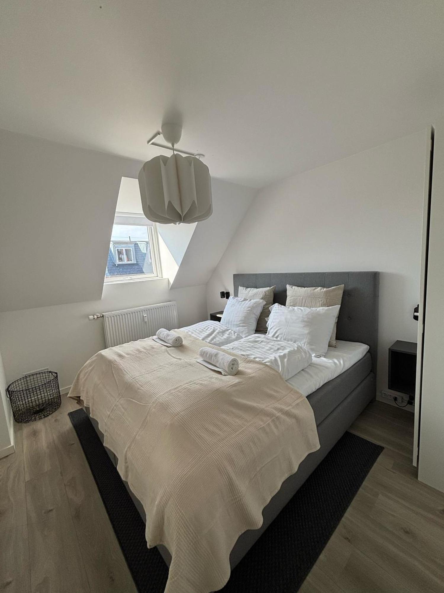 Apartamento Lovely In Vibrant Area Of