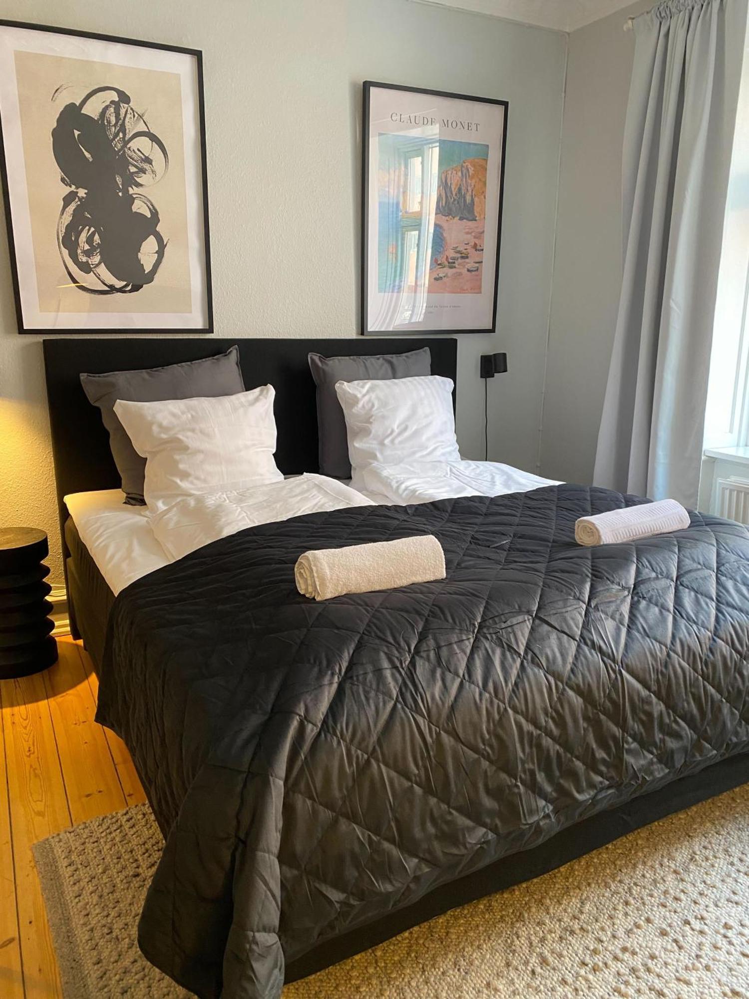 Apartamento Lovely In Vibrant Area Of *